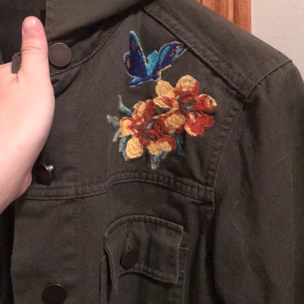 Jacket - Picture 2 of 3